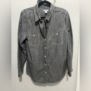 Old Navy Women’s Long Sleeve Button-Down Shirt